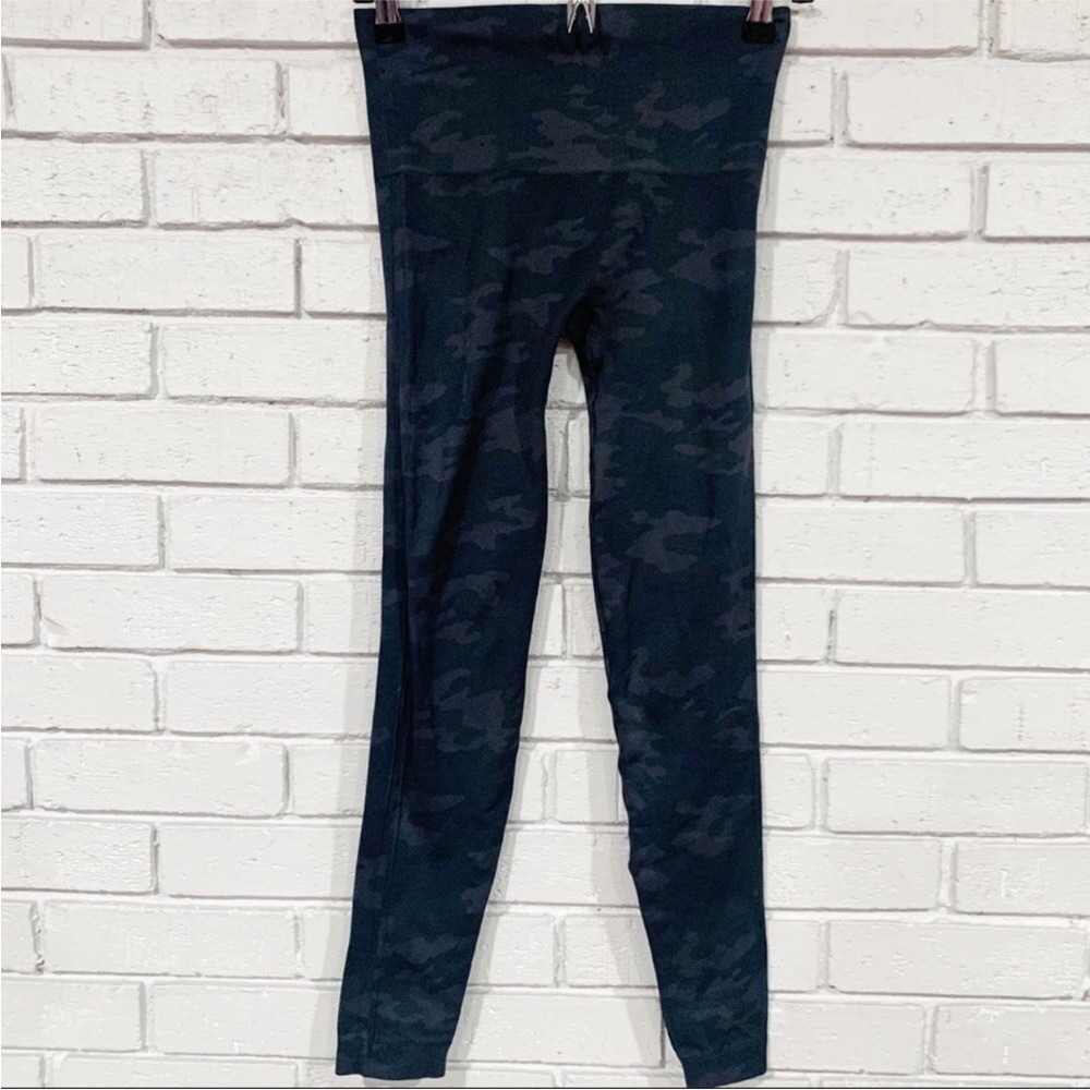 Spanx Look at Me Now Seamless Camo Leggings Black Grey High Waist Size L Large